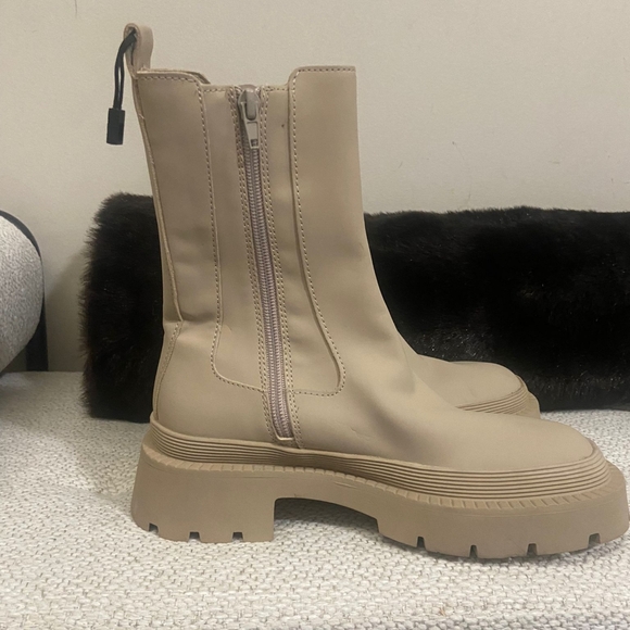 ❤️Zara Rubberized chunky boots-Beige - Picture 4 of 4